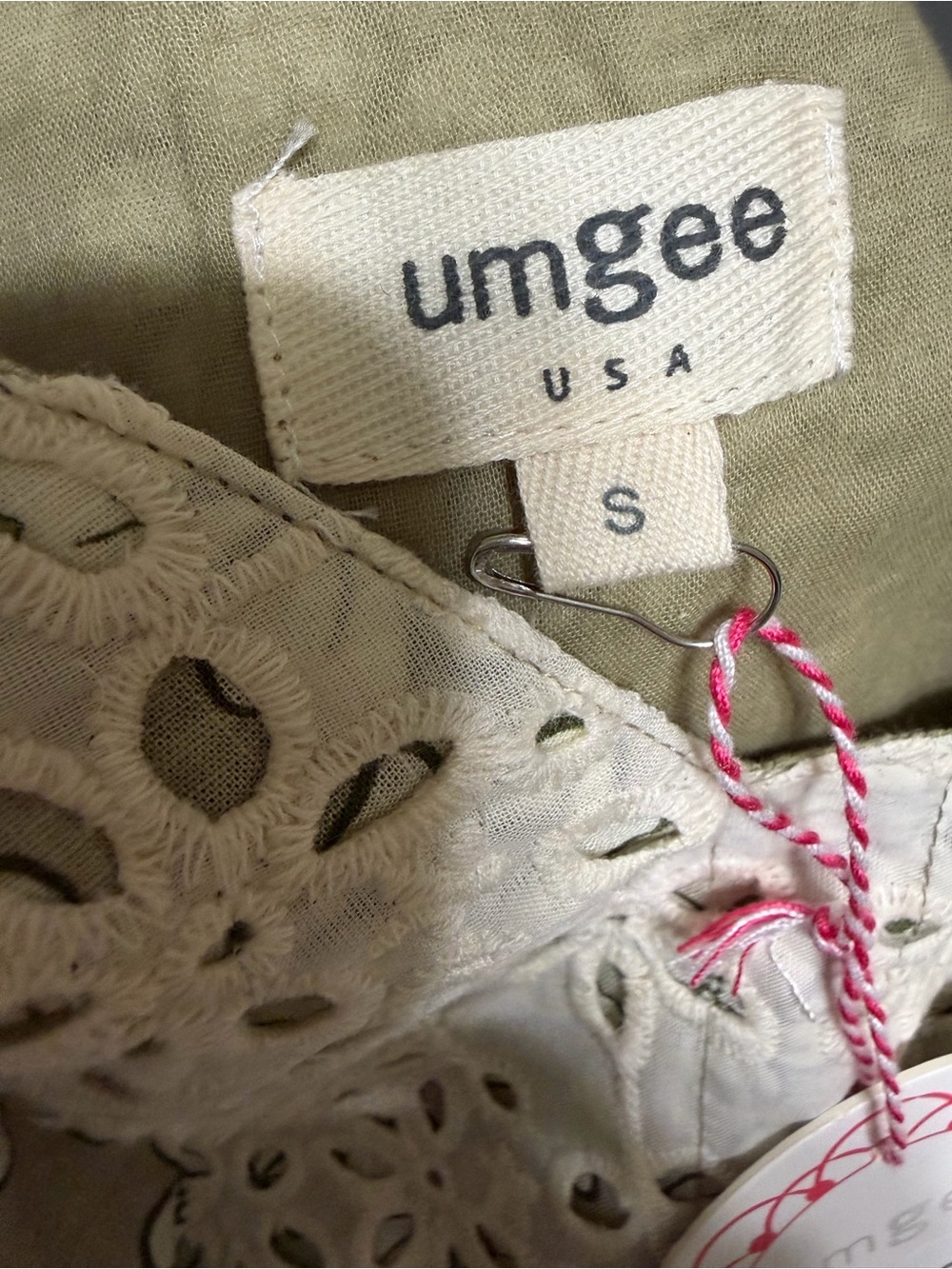Umgee Floral Eyelet V-Neck Summer Dress in White and Green NWT - Picture 5 of 6